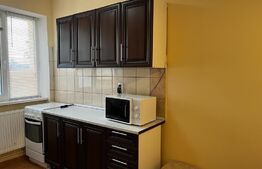 Casa individuala de 3 camere, curte si terasa generoasa, zona centrala