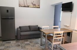 Apartament la casa, 3 camere, zona Centrala