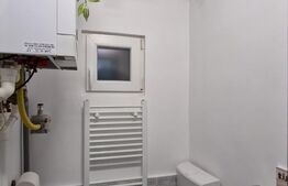Apartament la casa, 3 camere, zona Centrala