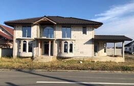 Casa NOUA, 4 camere, 223mp, zona Centura 