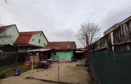 Casa demolabila in Rogerius cu teren