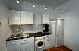 Apartament de 3 camere, decomandat, langa Primarie