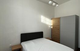 Apartament de 3 camere, decomandat, langa Primarie