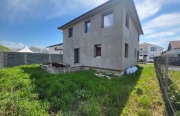 Casă la roșu 143 mp semifinisata P+E Sânmartin în cartier nou cu teren 300 mp