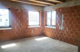 Casă la roșu 143 mp semifinisata P+E Sânmartin în cartier nou cu teren 300 mp