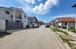 Casă la roșu 143 mp semifinisata P+E Sânmartin în cartier nou cu teren 300 mp