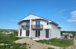 Casa Vila pensiune cu 4 apartamente in zona President Felix