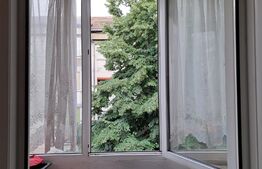 Apartament de 4 camere, 76 mp, etaj intermediar, zona Lacul Rosu