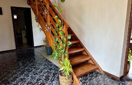 Casă în centru cu 4 cam. 148 mp utili și 750 mp teren cu vegetație