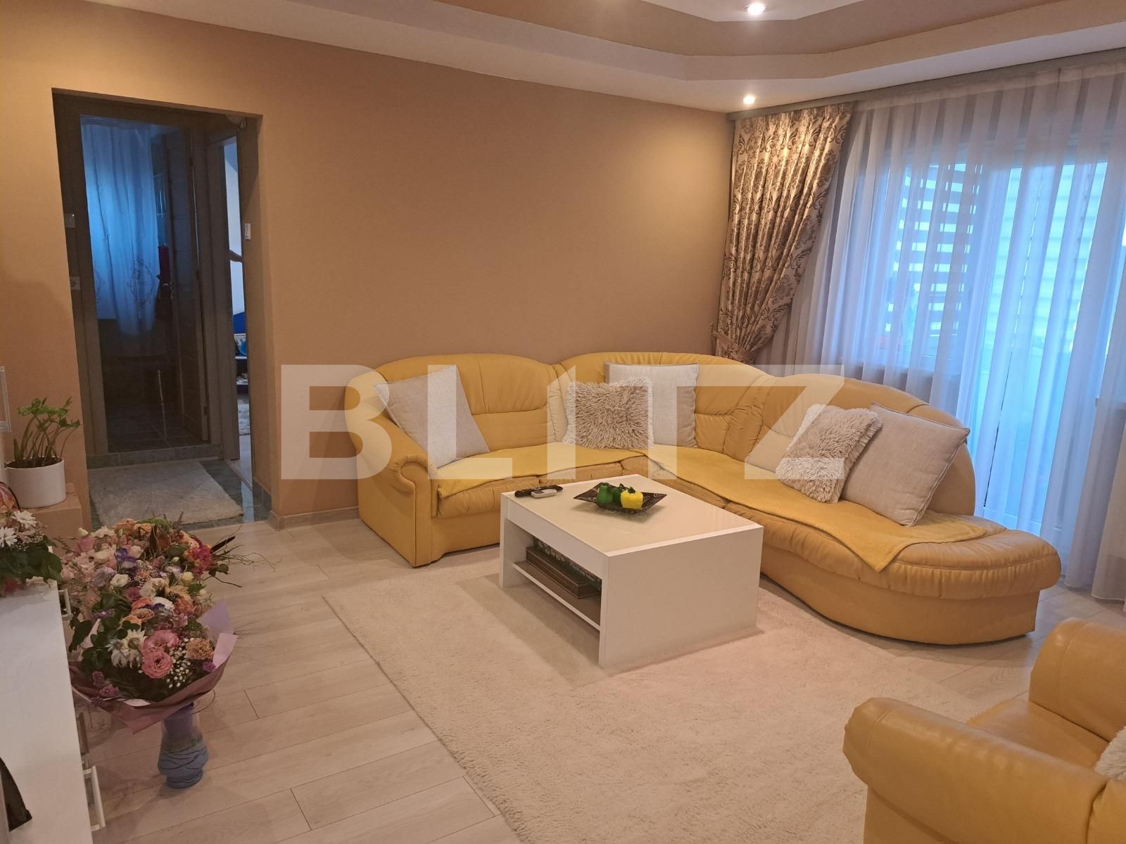 Apartament de vânzare 3 camere Rogerius - 122218AV | BLITZ Oradea | Poza2