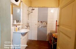 Casa familiala cu 3 apartamente de 2 si 3 camere la casa, total 216mp utili, 3 ap diferite, zona Sirul Canonicilor