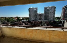 Apartament de 3 camere, 76 mp, decomandat, zona Ramada