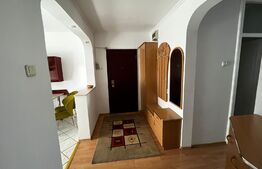 Apartament de 3 camere, 76 mp, decomandat, zona Ramada