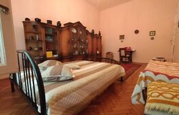 Apartament la curte comuna!Front stradal!Ideal pentru cabinete!Ultracentral