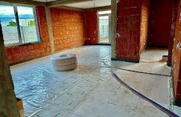 Casă nouă în Oncea cu 3 cam, living, 2 băi la stadiu de semifin.