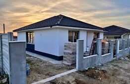 Casă nouă în Oncea cu 3 cam, living, 2 băi la stadiu de semifin.