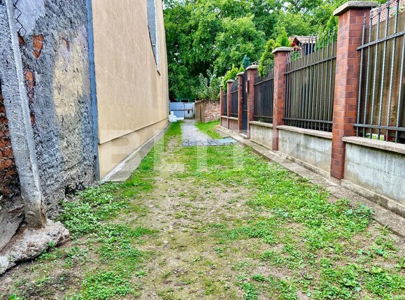 Casa de vânzare 2 camere Central - 126647CV | BLITZ Oradea | Poza1