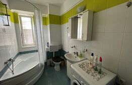 Apartament de 3 camere, 2 bai, decomandat, Iosia