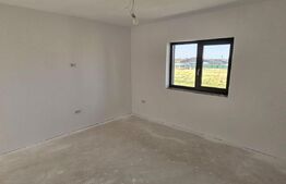 Casa de vanzare la alb, 105mp, comuna Sanmartin