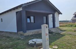 Casa de vanzare la alb, 105mp, comuna Sanmartin