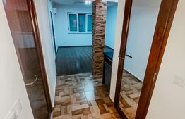 Apartament de 3 camere, 55 mp, zonă Centrală