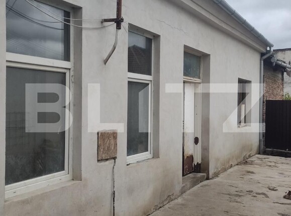 Casa de vânzare 3 camere Central - 130159CV | BLITZ Oradea | Poza1