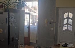 Casa la curte comuna, 4 camere, 98mp, Central