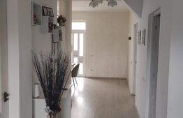 Apartament la casa, 3 camere, 65mp,  Oncea