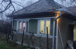 Casa cu 4 camere in Haieu la 2 minute de mers pe jos de complexul PERLA