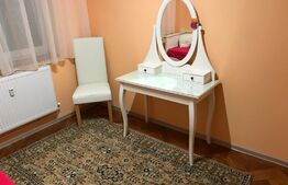 Apartament cu 3 camere decomandat cu tripla orientare la parter in Cantemir