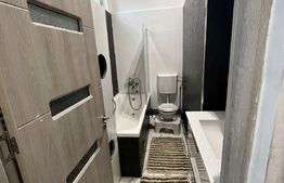 Casa la curte comuna, front stradal, 90 mp, Ultracentral