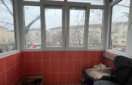 Apartament 4 camere, decomandat, Nufarul