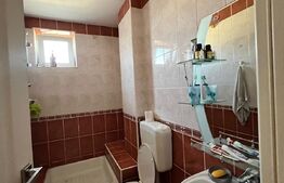 Anunț de Vânzare: Apartament Spațios cu 4 Camere