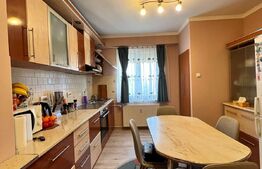 Anunț de Vânzare: Apartament Spațios cu 4 Camere
