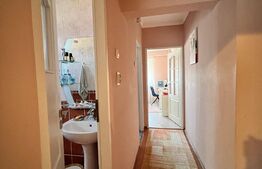 Anunț de Vânzare: Apartament Spațios cu 4 Camere