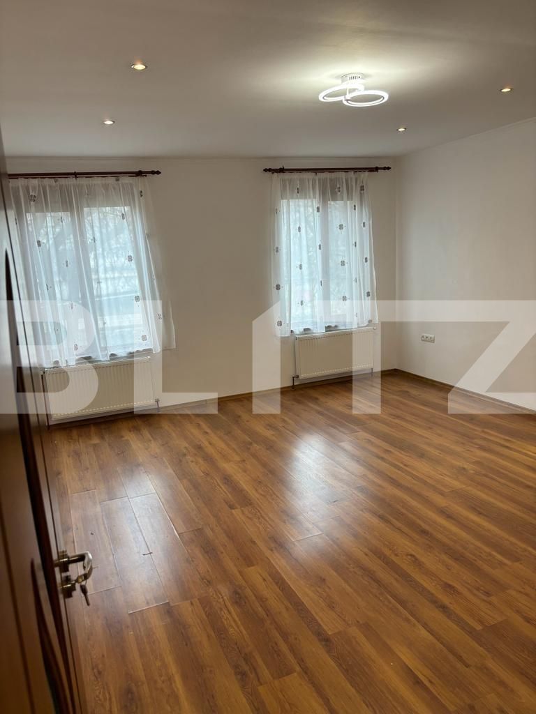 Apartament de închiriat 4+ camere Ultracentral - 136067AI | BLITZ Oradea | Poza3