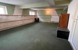 Vând Casă în Oraș cu Curte Proprie și Toate Utilitățile - zona Velența