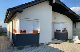 Casa cu 3 camere și terasă generoasă 