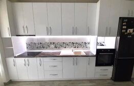 Apartament 3 camere, etaj 1, Prima Universitatii, parcare