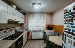 Apartament 4 camere decomandate, 77mp, Rogerius