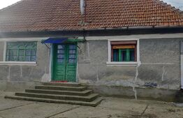 Casa de vanzare la 33 de km distanta de Oradea, amplasata pe un teren de 3000 mp