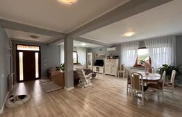 Casa de vanzare la 900 m de Spitalul Judatean