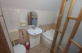 Casa de 8 camere, suprafata utila 250mp, teren de 400mp, zona Iosia