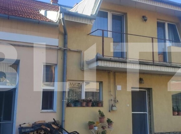 Casa de vânzare 4 camere Central - 141657CV | BLITZ Oradea | Poza1
