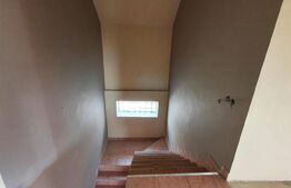 Casă de 5 camere în Nufărul 200mp cu garaj