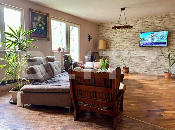 Casa de vânzare 4 camere Central - 141678CV | BLITZ Oradea | Poza1