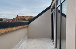 Penthouse ultracentral – 3 camere, 90 mp utili + terasă