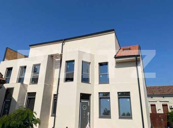 Apartament de vânzare 3 camere Ultracentral - 141679AV | BLITZ Oradea | Poza1