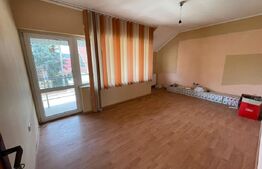 Vând Casă în Oraș cu Curte Proprie și Toate Utilitățile - zona Velența