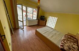 Vând Casă în Oraș cu Curte Proprie și Toate Utilitățile - zona Velența